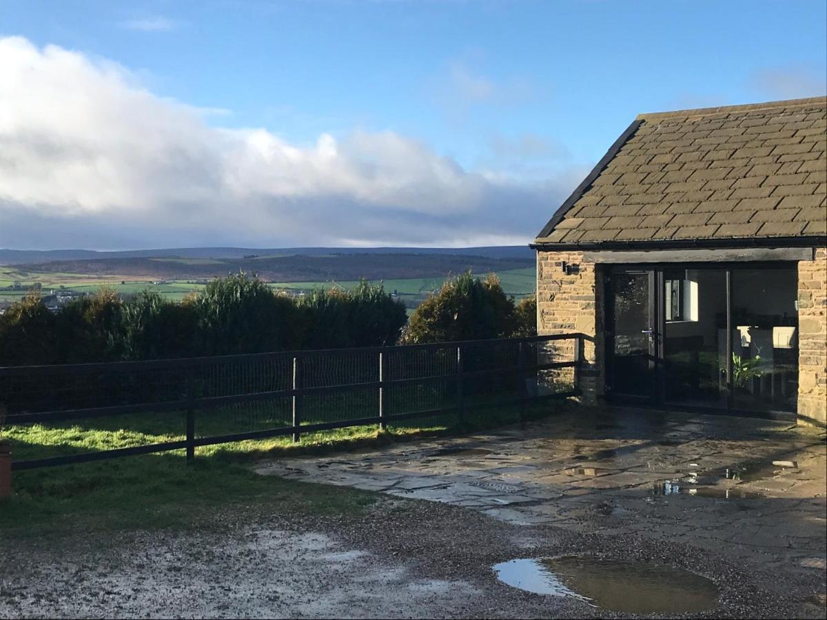 The Coach House & The Stables Holiday Homes Windy Bank Hall Green Moor Yorkshire Peak District Holiday home Wortley
